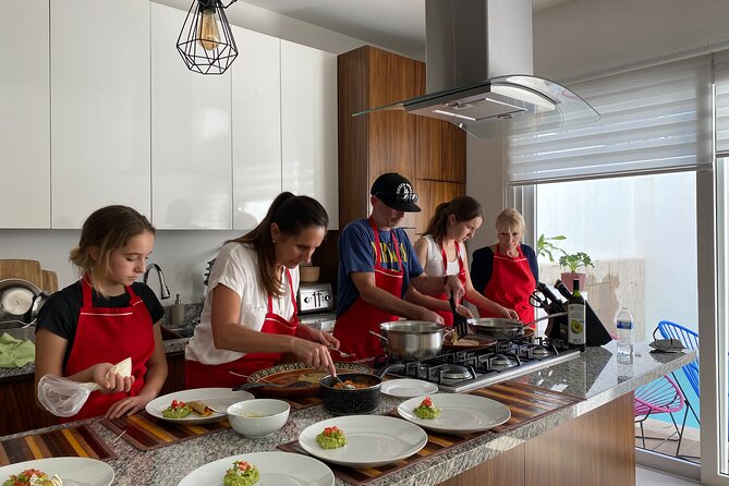 Puerto Vallarta Cooking Class Experience with Market Tour - Market Palmar de Aramara To Fresh Tortilla Dough: The Morning Setup