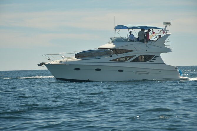 Pura Vida Yacht 42 FT with all inclusive service in Cabo - Tips That Help You Have an Easy 3 Hours