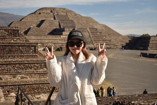 Pyramids of Teotihuacan and restaurant la Gruta (Original) - Tequila tasting and the artisanal stop that breaks up the long day