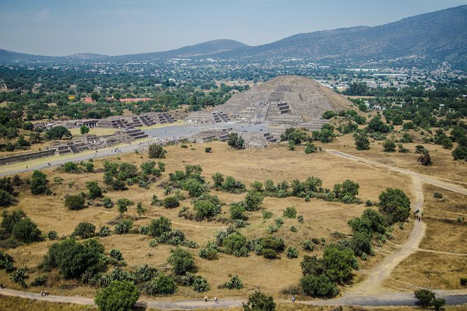 Pyramids of Teotihuacan, Guadalupe Shrine & Tlatelolco Tour - What the guides do well, and where it can wobble