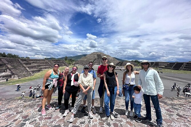 Pyramids of Teotihuacan without traps for tourists morning or afternoon - The ride from Mexico City: simple, comfortable, and practical