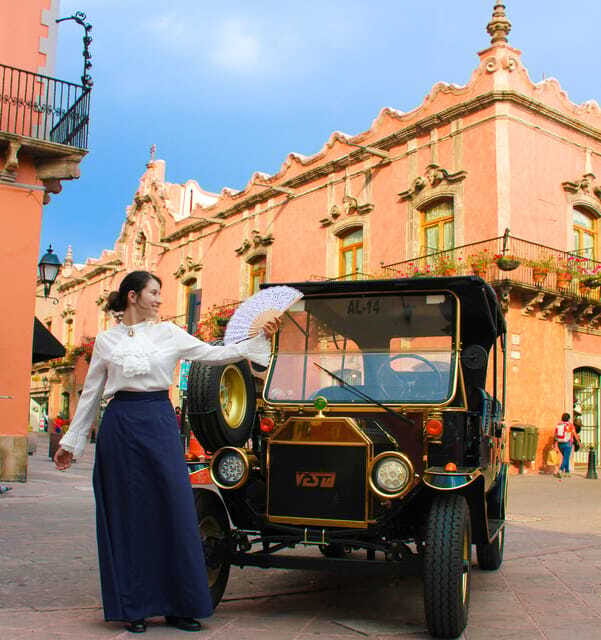 Querétaro: City Tour in a Classic Ford T Vehicle - Short walk stops for mansions, convents, and anecdotes