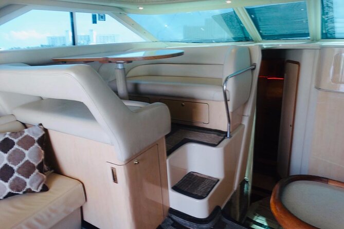 Rent a Private 46ft Yacht in Cancun - Isla Mujeres and Playa Norte: what the snorkeling stop feels like