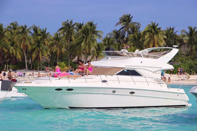 Rent a Private 46ft Yacht in Cancun - Food, ceviche, and the add-on reality