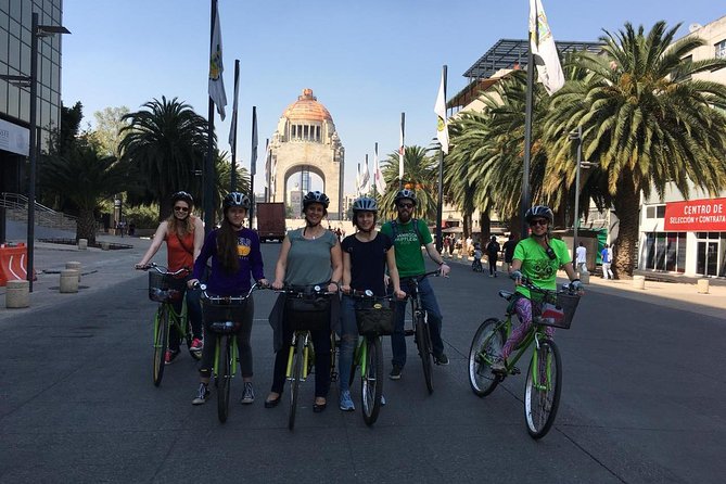 Ride Mexico City Historic Center, highlights w/ taco stop - Stop 1: Chapultepec Park, your green reset before the big monuments