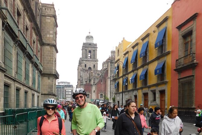 Ride Mexico City Historic Center, highlights w/ taco stop - Stop 2: Paseo de la Reforma, the grand boulevard and the art of orientation