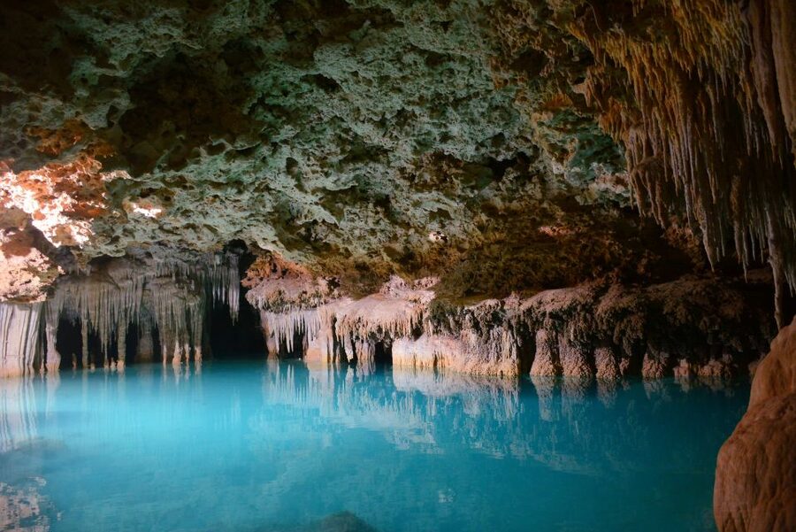 Rio Secreto Nature Reserve: Bicycle, Rappel & Ziplines Tour - Guides and the human factor