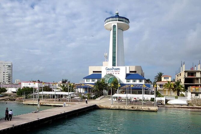 Round Ferry Transfer from Tortugas to Isla Mujeres - Panoramic Views and the Entertainment Factor on the Way