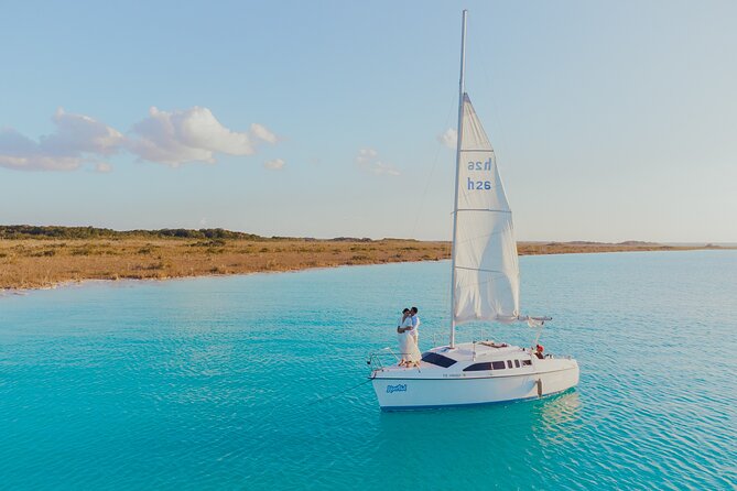 Sailboat tour across the seven colors lagoon in Bacalar - Group size, guide style, and what to expect from the vibe