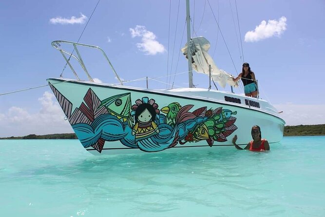 Sailing Tour through the Laguna de los Siete Colores - Meeting at Casa Sirena, marina Wild Wave Bacalar, and getting set up