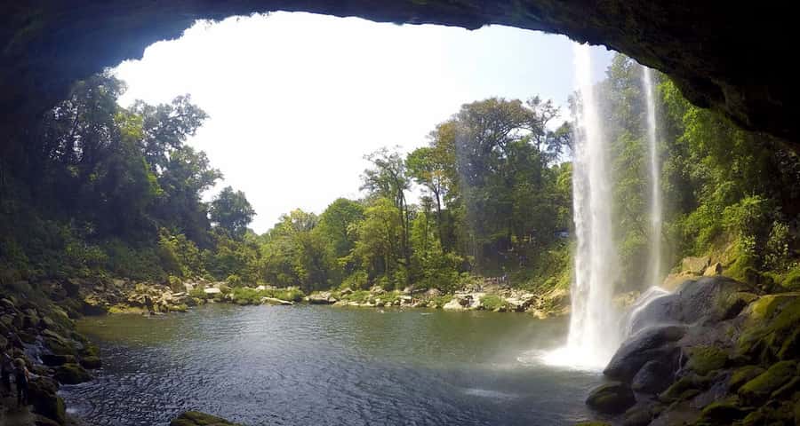 San Cristóbal: Agua Azul, Misol Ha & Palenque Experience - Misol-Ha: A Quiet Jungle Waterfall Break