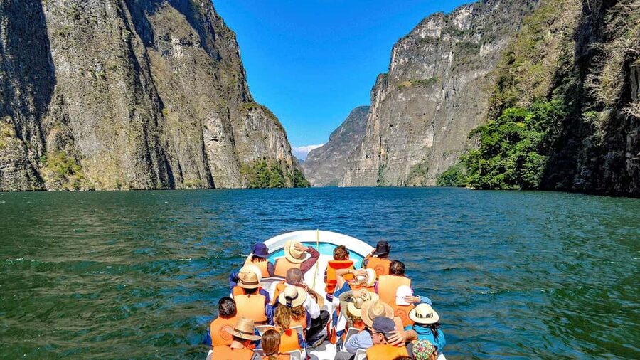 San Cristóbal: Canyon, Viewpoints & Chiapa de Corzo Tour - The boat ride that makes Sumidero feel real (shared, about 1h45)