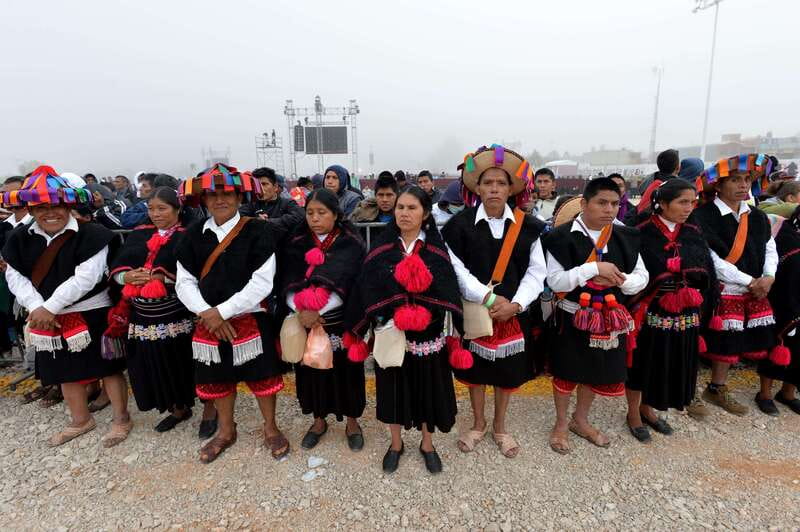 San Cristobal: Zinacantan and San Juan Chamula Tour - How the van ride and group size shape your day