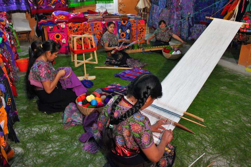 San Cristobal: Zinacantan and San Juan Chamula Tour - Should you book the San Cristobal Zinacantan and San Juan Chamula Tour?