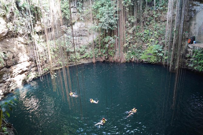 Semi-Private Chichen Itza, Cenote Ik Kil and Valladolid Tour - Buffet lunch: local flavors, just know the drink situation