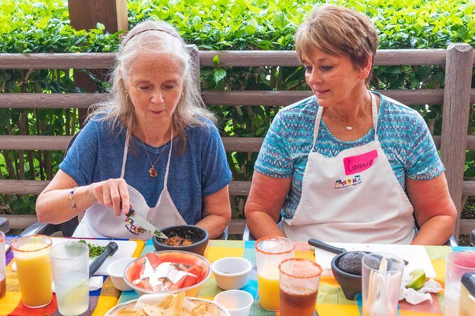 Shake It Up- Dance & Salsa Tequila Experience With Transfer - Chef-led salsa making: what you learn, and why it matters