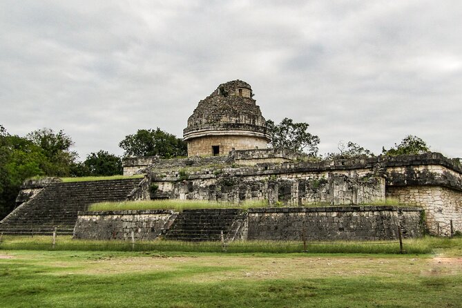 Skip the Line Chichen Itza Private Tour, Sacred Cenote & Lunch - Valladolid after ruins: colonial streets without the rush