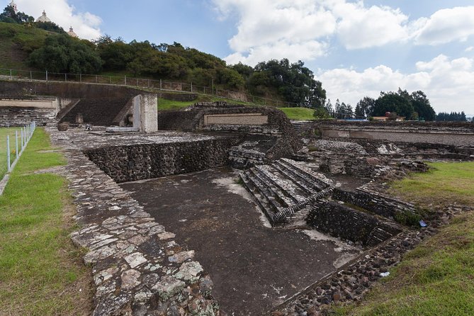 Small Group: Discover Puebla and Cholula from Mexico City - Puebla’s Zócalo and the Cathedral area, church domes included