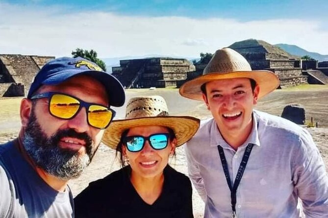 Small group: Teotihuacan, Basilica of Guadalupe and Tlatelolco - San Juan Teotihuacan: craft workshop, guided tastings, and a real break
