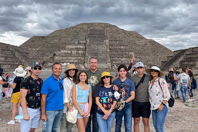 Small group: Teotihuacan, Basilica of Guadalupe and Tlatelolco - What you pay for: value of the $55 day plan