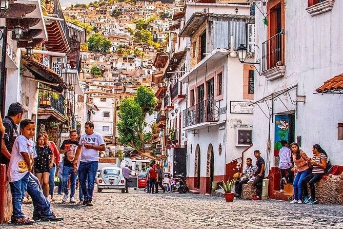 Small Group: The Magical Colonial Towns of Taxco and Cuernavaca - Santa Prisca de Taxco: Baroque Splendor Meets Silver Streets