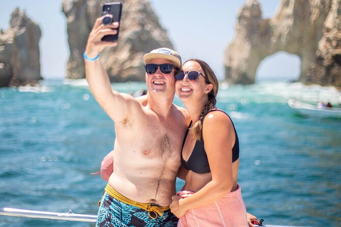 Snorkel Cruise in Los Cabos - Lunch and the open bar: fueling your afternoon at sea