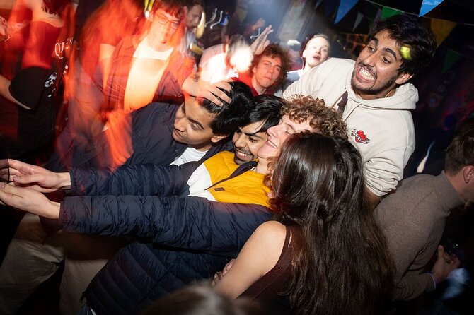 Social Pubcrawl Barcrawl Tulum - Music Vibes: Expect Mainstream Party Sound, Not Guaranteed Hip Hop