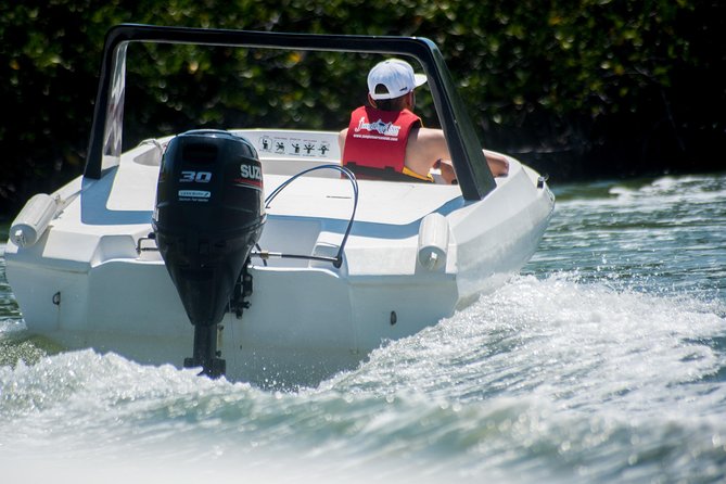 Speedboat and snorkel tour: Single Passenger Boat - Snorkel stop: coral reefs with provided gear