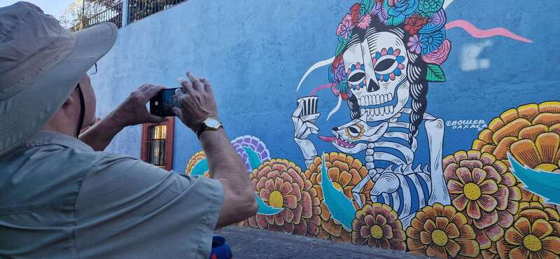 Street Art with an artist - Neighborhood murals you might miss on your own