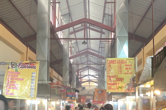 Street Food and 3 Markets Tour, Meat or Veggie Options - Stop 1: Oaxaca Streets, Where You Start With Classic Bites
