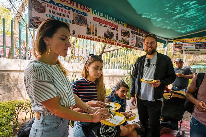 Street Food Bike Tour / Mexico is not only Tacos / All Inclusive - Roma Sur tamales: the kind of stop that makes the day real