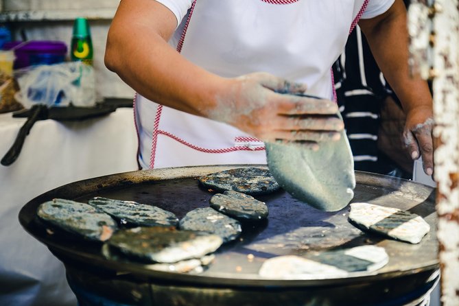Street Food Tour with Friends - Key highlights worth your attention