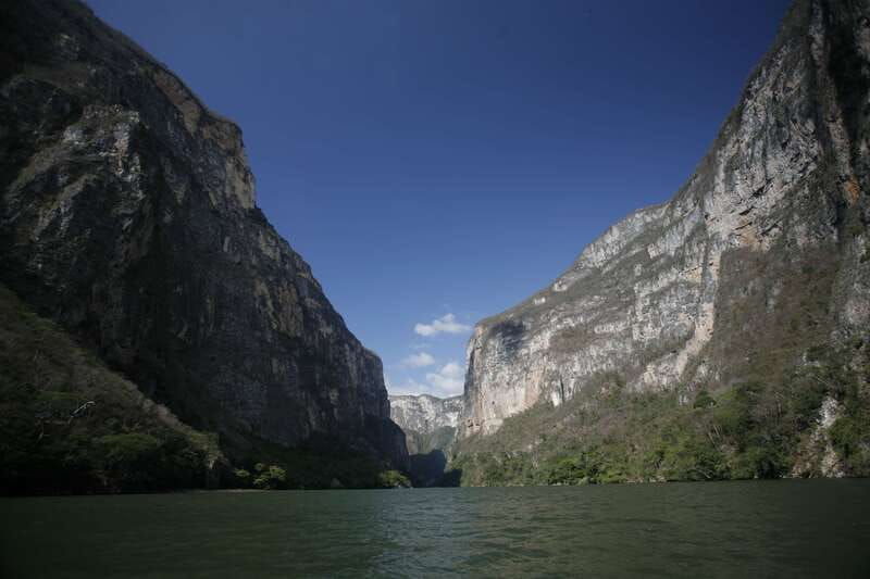 Sumidero National Park Full-Day Trip from Tuxtla Gutiérrez - Why Sumidero Canyon feels different from every other canyon