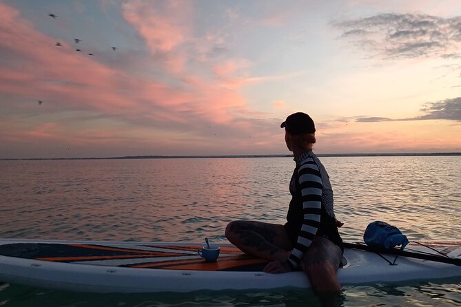 Sunrise on Paddleboard with breakfast in the lagoon of 7 colors - Small group energy: what a max of 8 people means for your comfort
