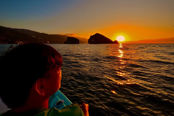 Sunset and Bioluminescence Boat Tour at Los Arcos Islands - Sunset Timing at Los Arcos: Why the Start Time Matters