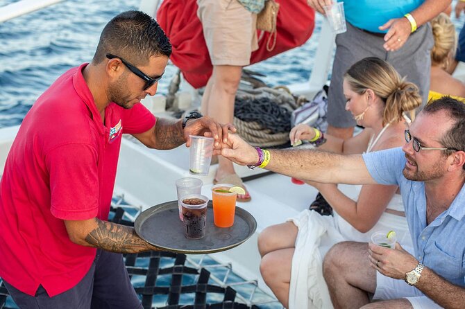 Sunset Cruise in Los Cabos with Jazz and Wine - Hotel pickup and meeting point: the part that can make or break timing