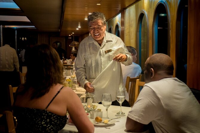 Sunset Dinner Show Cruise Tour in Cabo San Lucas - Cabo San Lucas First Stop: Tequila Testing and Quick Shopping Time