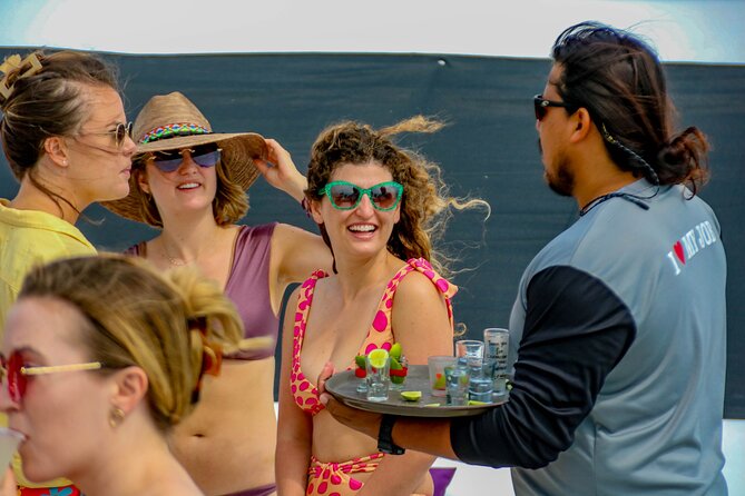 Sunsets and Whales Mega Yachts ALL INCLUSIVE: Puerto Vallarta - Food and snacks: guacamole, chips, and whether it’s enough
