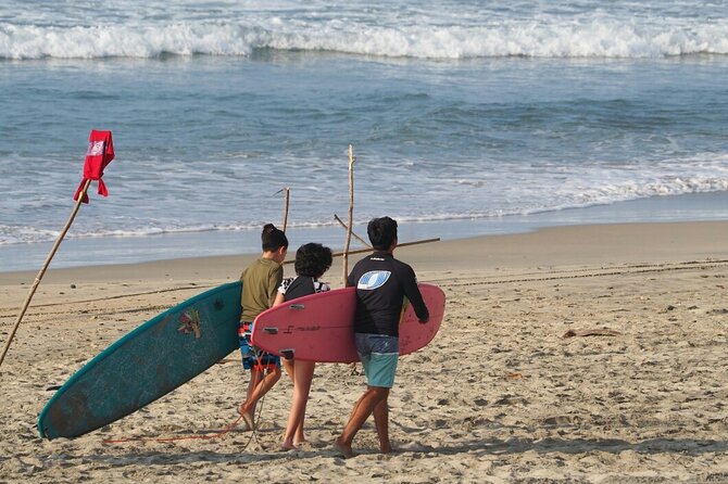 Surf Classes in Puerto Escondido - Two Hours, Two Students: How the Teaching Works