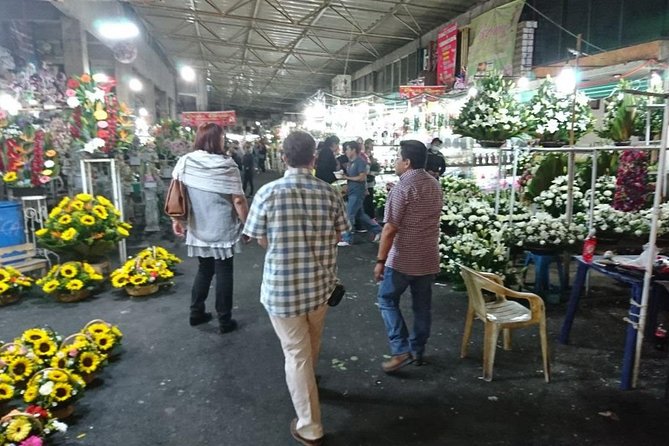 Taco Night Private Food Tour in Mexico City - Mezcal and craft beer: how the drinks fit the food