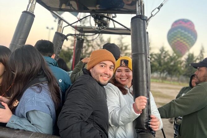 Teotihuacan balloon flight with cave breakfast and CDMX pickup - Cave breakfast in a real 100% natural setting