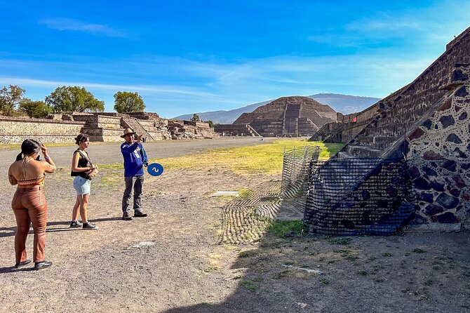 Teotihuacan Early Access Guided Tour with optional Lunch - Lunch at Tlacaelel: optional, extra, and sometimes feels too structured