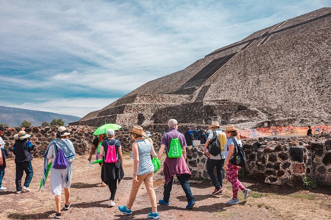 Teotihuacán Full Day Tour from Mexico City - San Martín de las Pirámides and the valley viewpoints