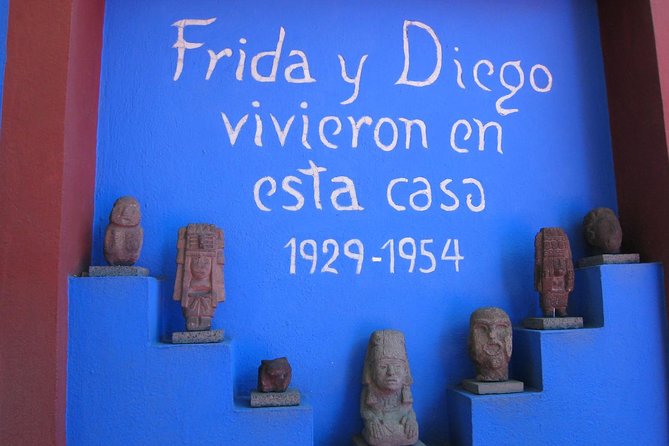 Teotihuacan & Guadalupe Shrine + Xochimilco, Coyoacán & Frida Kahlo Combo Tour - UNAM Central Library: why this mural stop is worth your time