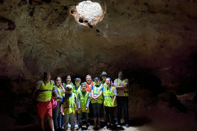 Teotihuacán plus Bike Tour - The cave observatory and the mural neighborhood (two stops that add meaning)