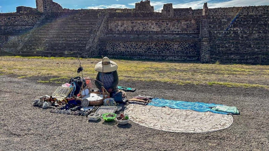 Teotihuacan Pyramids: Guided Tour with Entry Ticket Included - Key things you’ll notice
