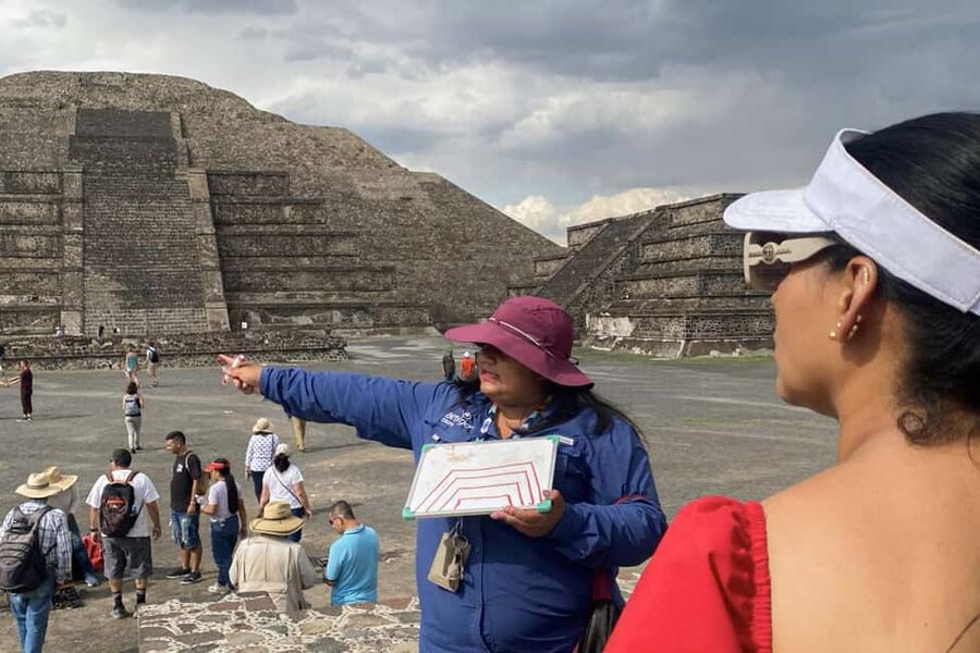 Teotihuacan Pyramids: Guided Tour with Entry Ticket Included - Who should book this Teotihuacan tour, and who should skip it