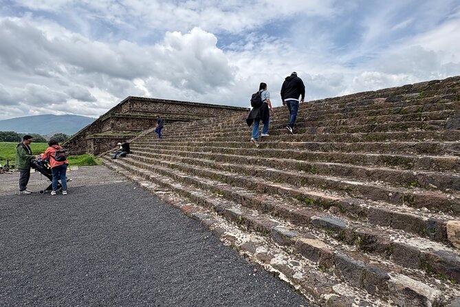 Teotihuacan Pyramids VIP Tour without Commercial Stops - Price and value: what you’re really paying for