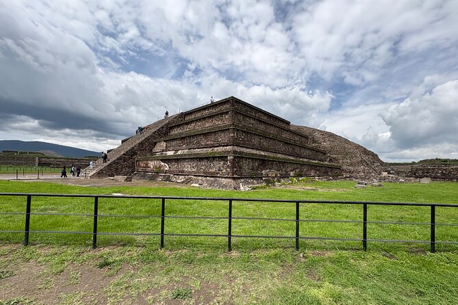 Teotihuacan Pyramids VIP Tour without Commercial Stops - Who this tour suits best