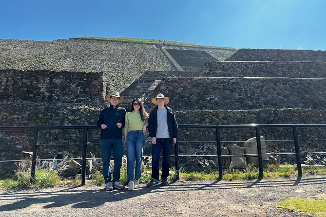 Teotihuacan Tour with Basilica of Guadalupe and Tlatelolco - Lunch at Restaurante Huehueteotl: Plan for Paying Extra